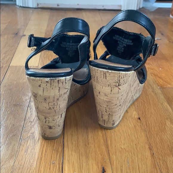 Sz 8 black wedge heels - Picture 3 of 4